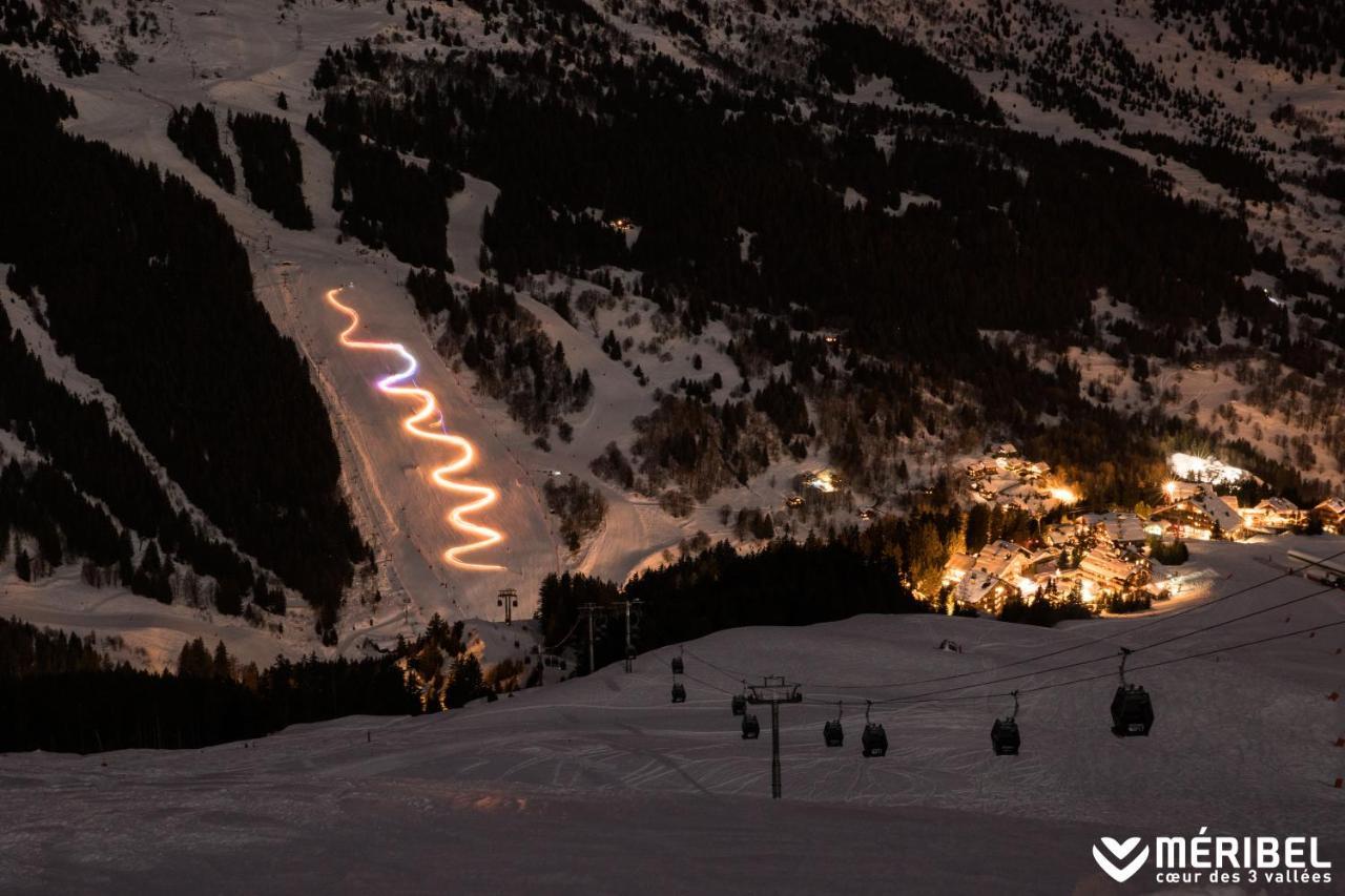 Hotel Le Chamois D'Or, Ussim Vacances メリベル エクステリア 写真
